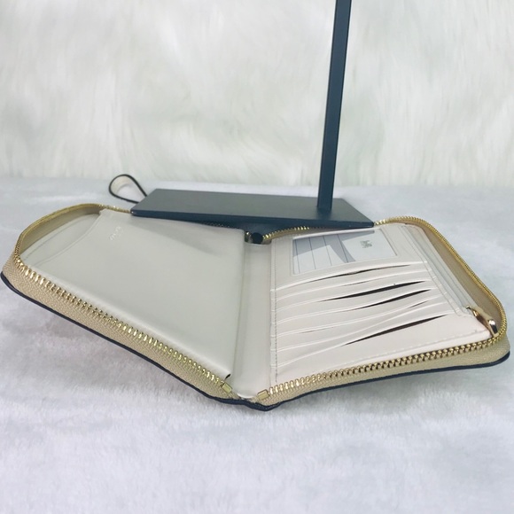 Coach Signature Large Phone Wallet - Picture 6 of 8